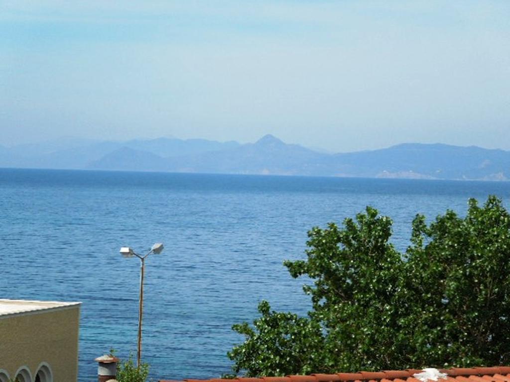 Miramare Hotel Афины Экстерьер фото