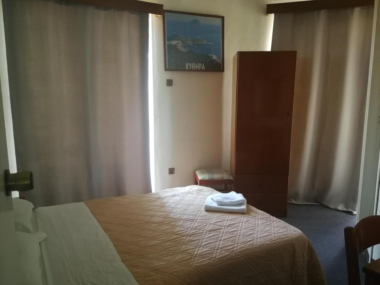 Miramare Hotel Афины Экстерьер фото