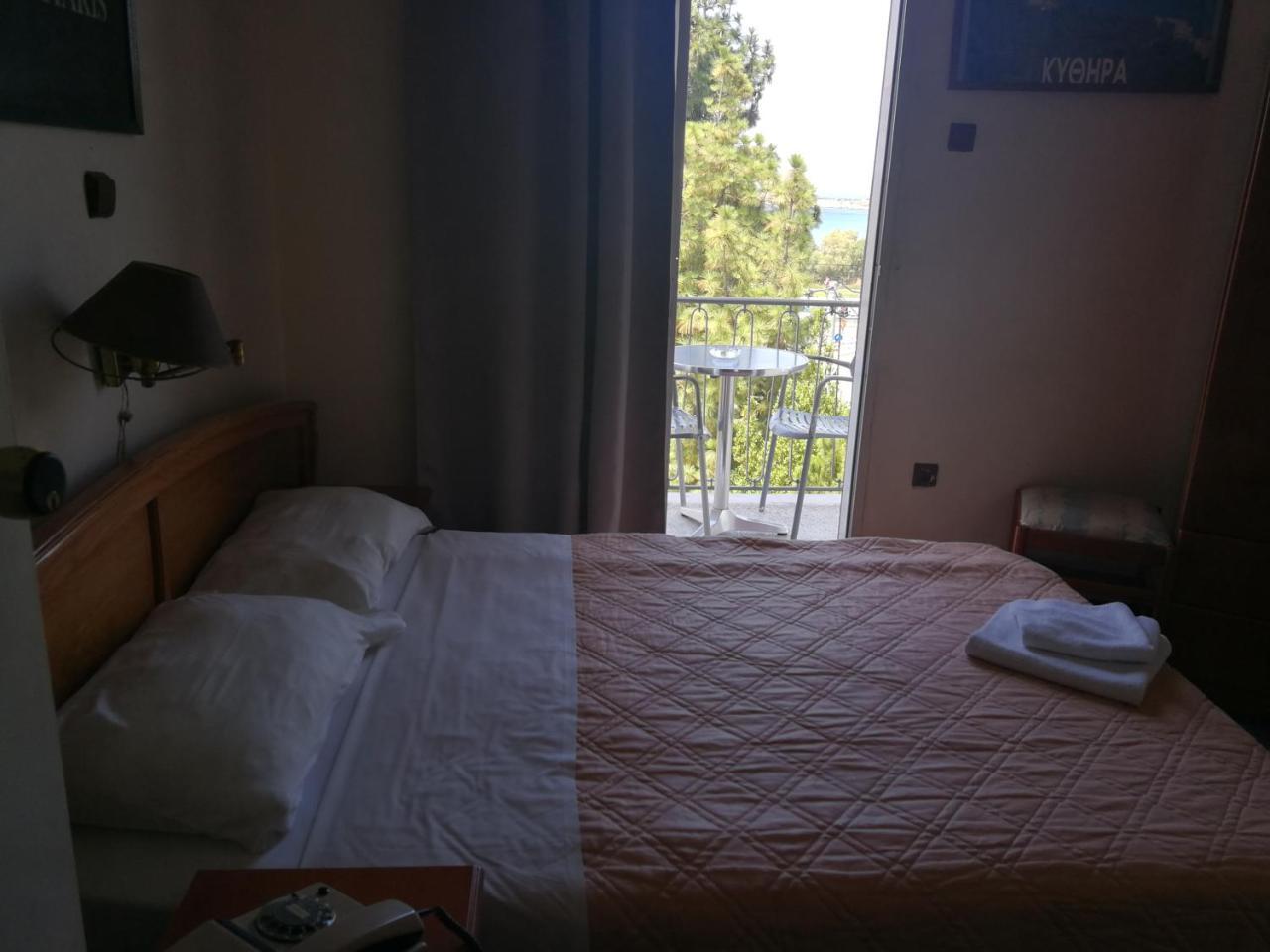 Miramare Hotel Афины Экстерьер фото